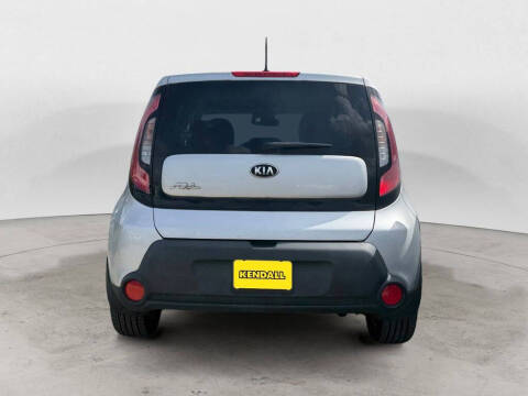2015 Kia Soul +