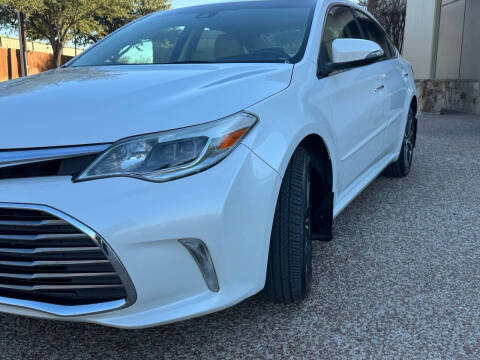 2018 Toyota Avalon XLE