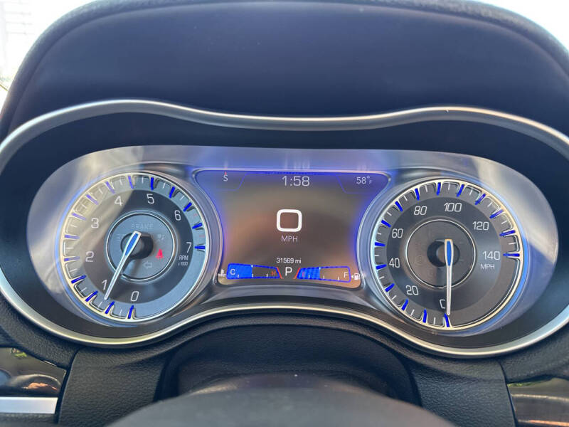 2023 Chrysler 300 Touring