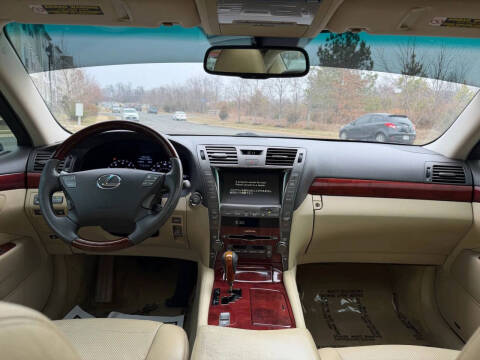 2007 Lexus LS 460
