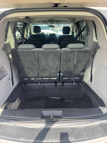 2009 Dodge Grand Caravan SE