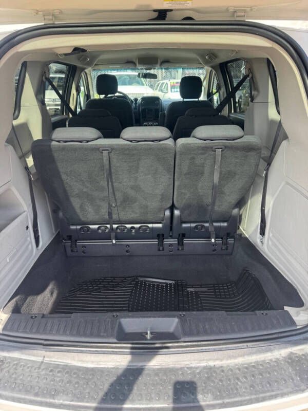 2009 Dodge Grand Caravan SE