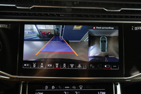 2023 Audi SQ8 4.0T quattro Premium Plus