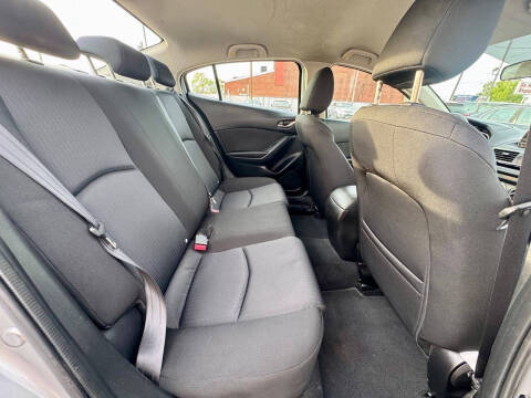 2015 Mazda MAZDA3 i SV