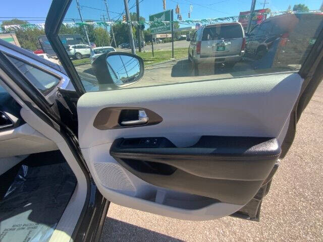 2017 Chrysler Pacifica Touring