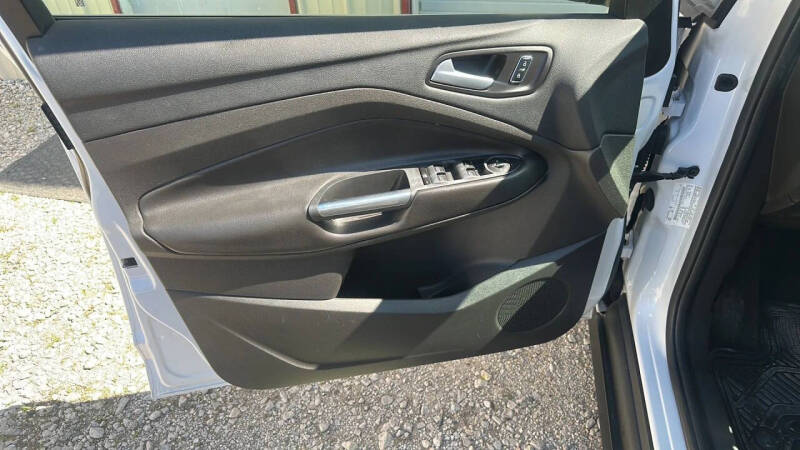 2015 Ford C-MAX Hybrid SE