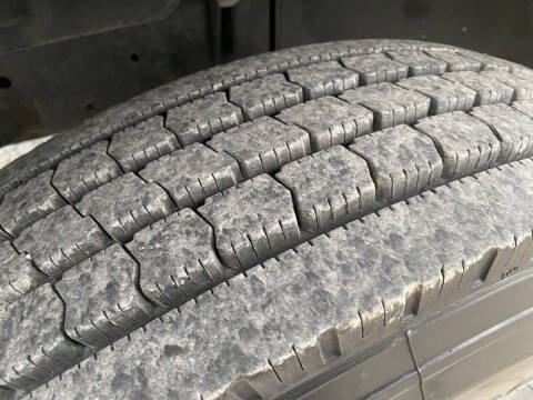 2003 Freightliner FL60