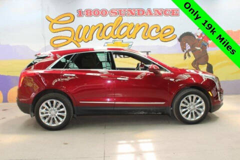 2017 Cadillac XT5 for sale at Sundance Chevrolet in Grand Ledge MI