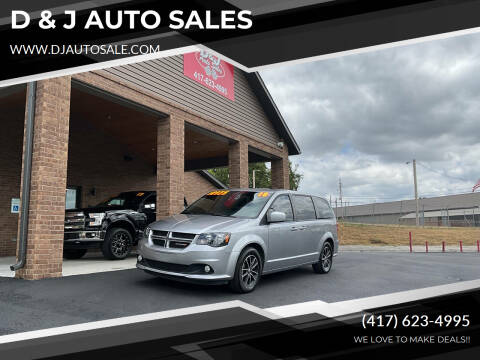 2018 Dodge Grand Caravan for sale at D & J AUTO SALES in Joplin MO