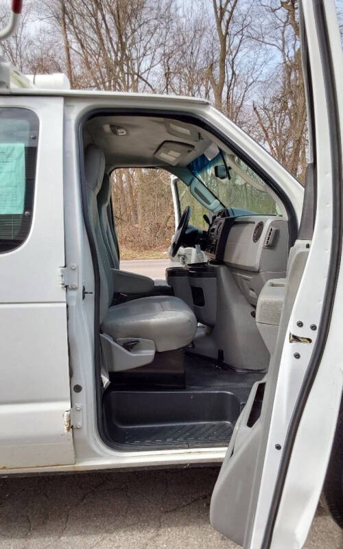 2014 Ford E-Series E-350 SD