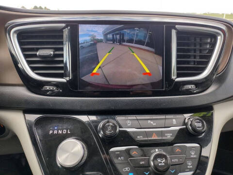 2018 Chrysler Pacifica Touring L Plus