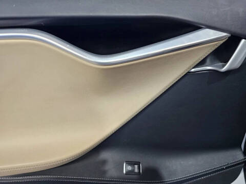 2016 Tesla Model S 70