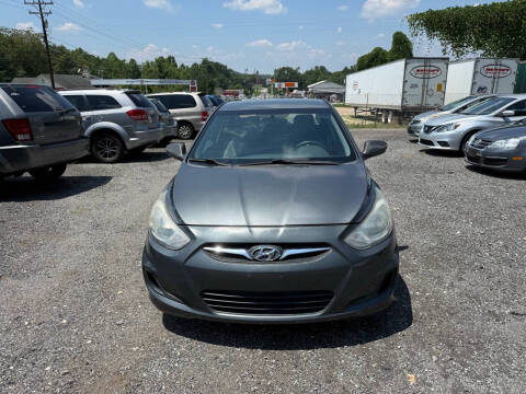 2012 Hyundai Accent GLS