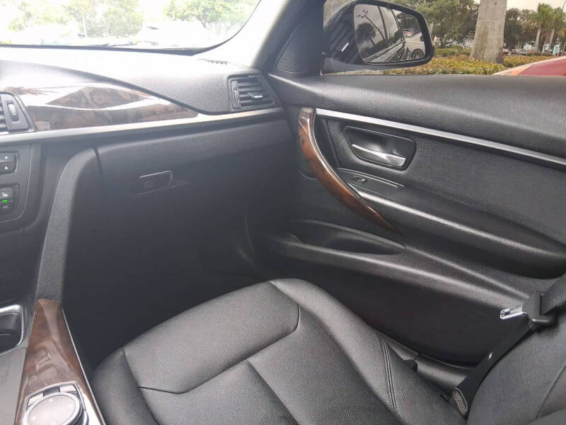 2015 BMW 3 Series 320i xDrive