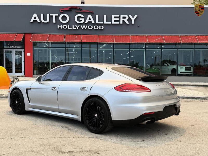2016 Porsche Panamera