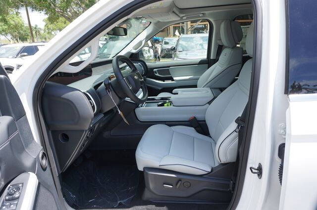 2026 Ford Expedition Platinum