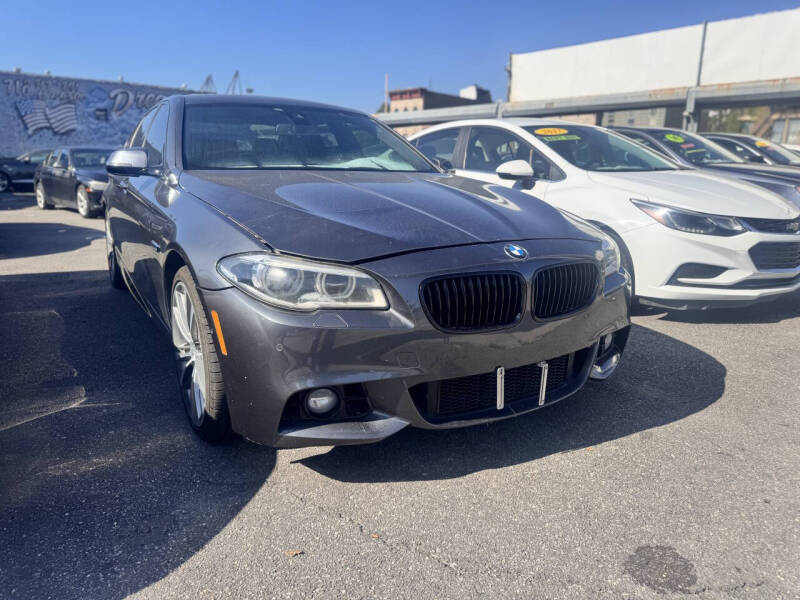 2015 BMW 5 Series 550i's photo