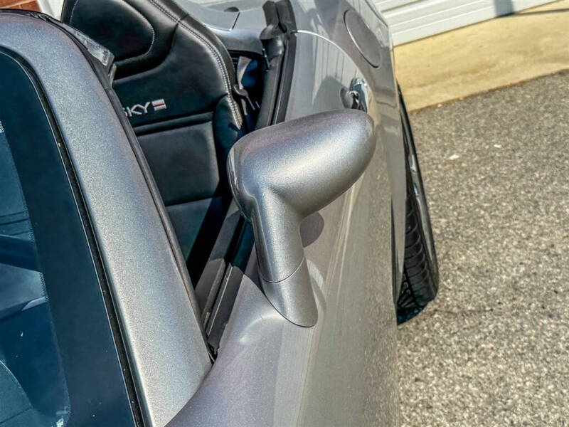 2008 Saturn SKY Red Line