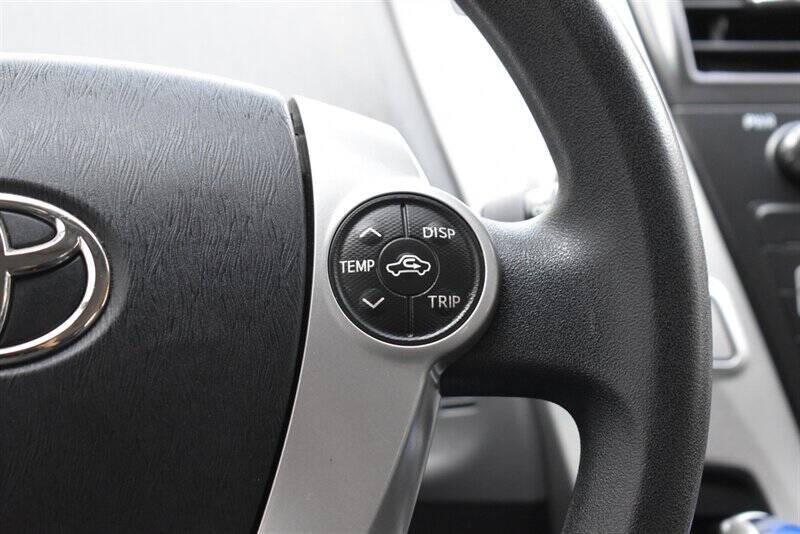 2012 Toyota Prius v Two