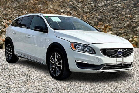 2015 Volvo V60 Cross Country T5