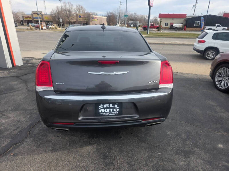 2017 Chrysler 300 Limited