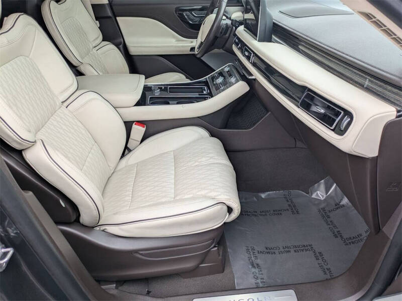 2022 Lincoln Aviator Black Label