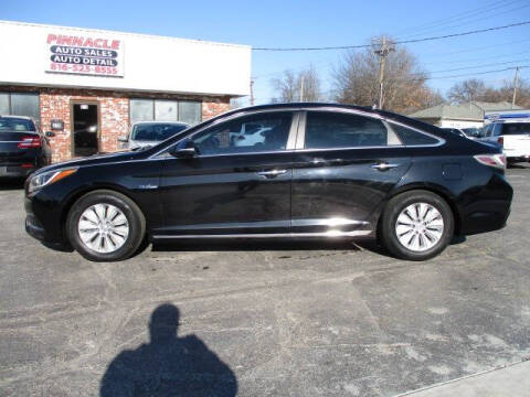 2017 Hyundai Sonata Hybrid SE