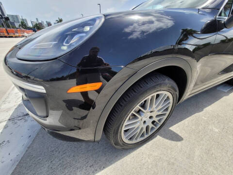 2016 Porsche Cayenne S