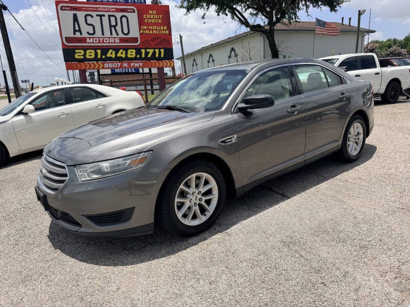 2013 Ford Taurus SE