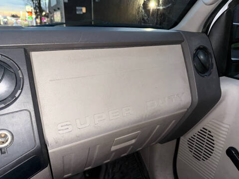 2008 Ford F-350 Super Duty XL