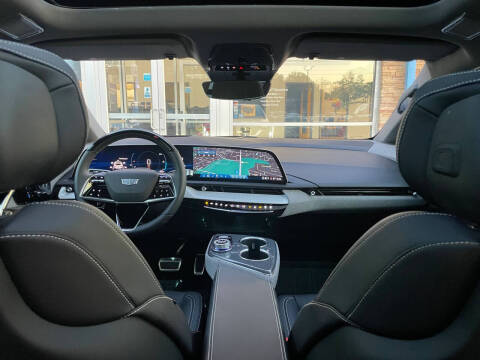 2025 Cadillac OPTIQ Sport 2