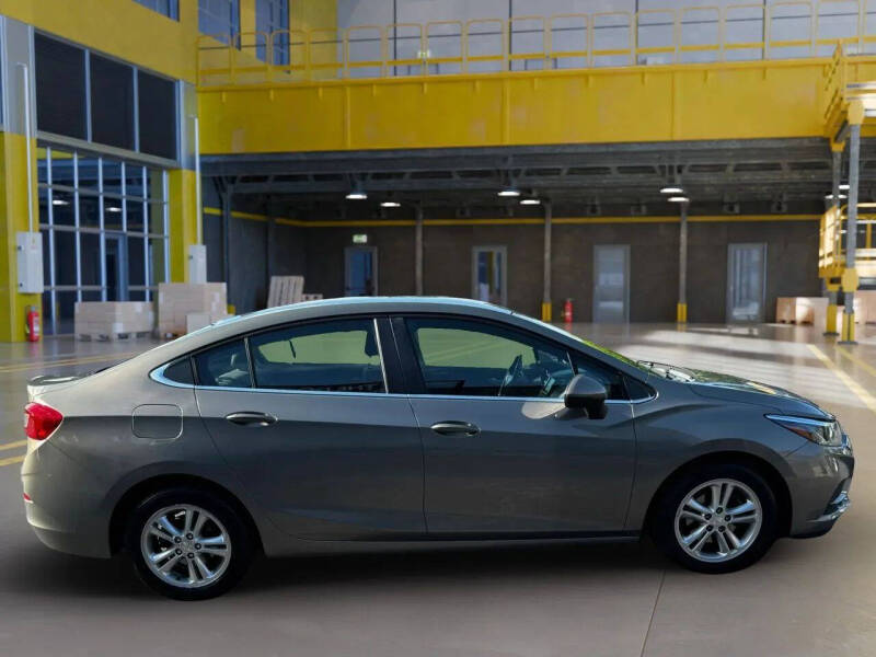 2017 Chevrolet Cruze LT Auto