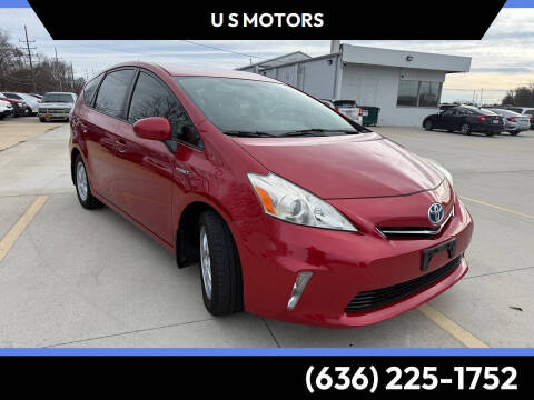 2013 Toyota Prius v Two