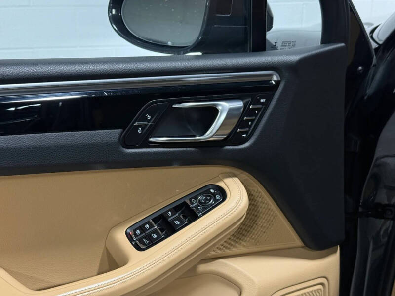 2018 Porsche Macan S