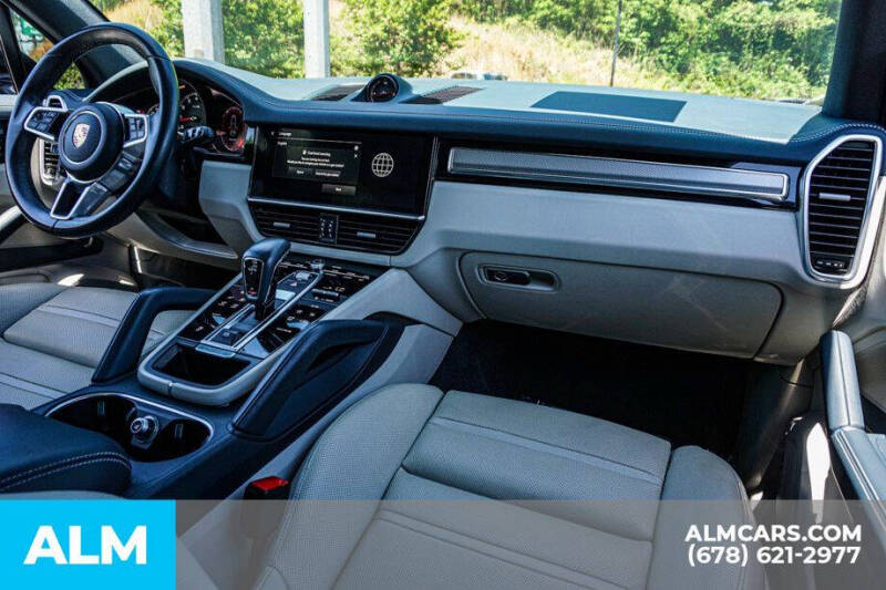 2023 Porsche Cayenne
