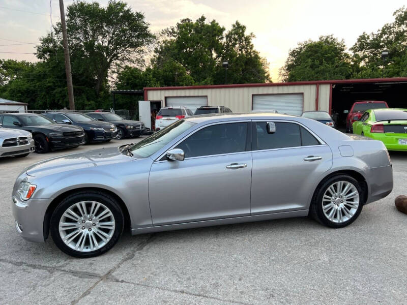 2011 Chrysler 300 C