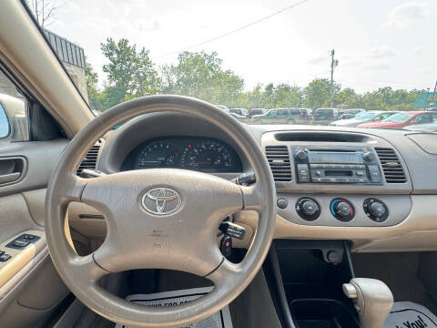 2003 Toyota Camry LE
