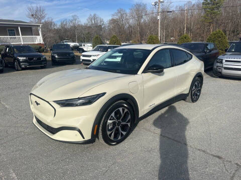 2025 Ford Mustang Mach-E Select