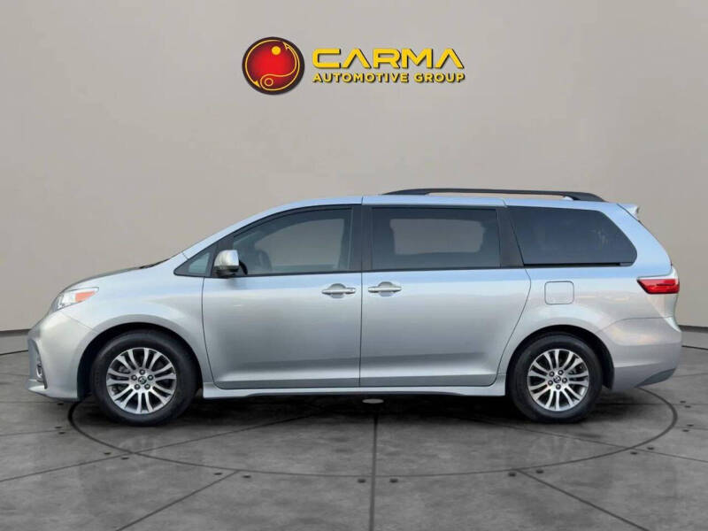 2018 Toyota Sienna XLE 8-Passenger
