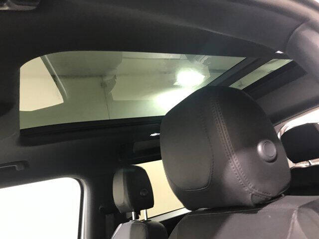 2022 Land Rover Defender 90 X-Dynamic S