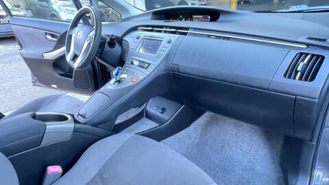 2013 Toyota Prius Three