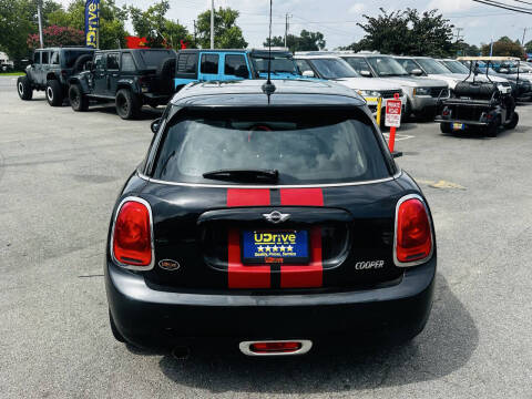 2016 MINI Hardtop 4 Door Cooper