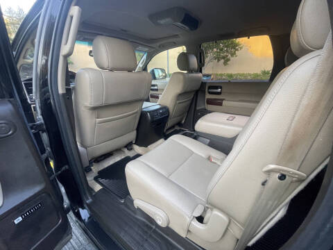 2011 Toyota Sequoia Platinum