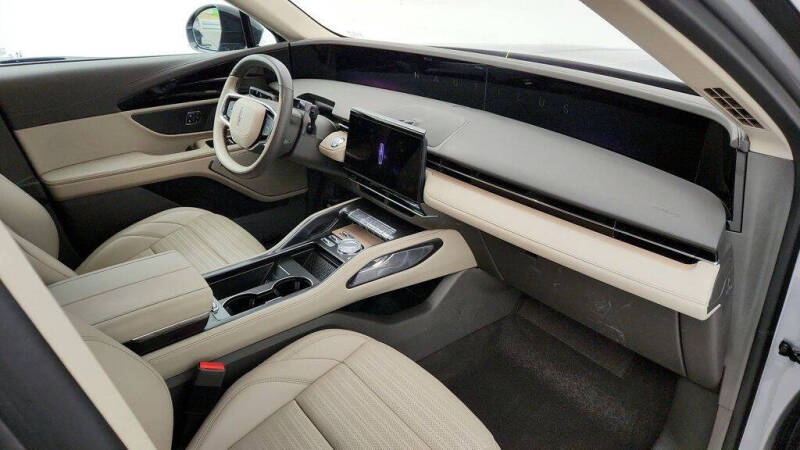 2024 Lincoln Nautilus Hybrid Reserve