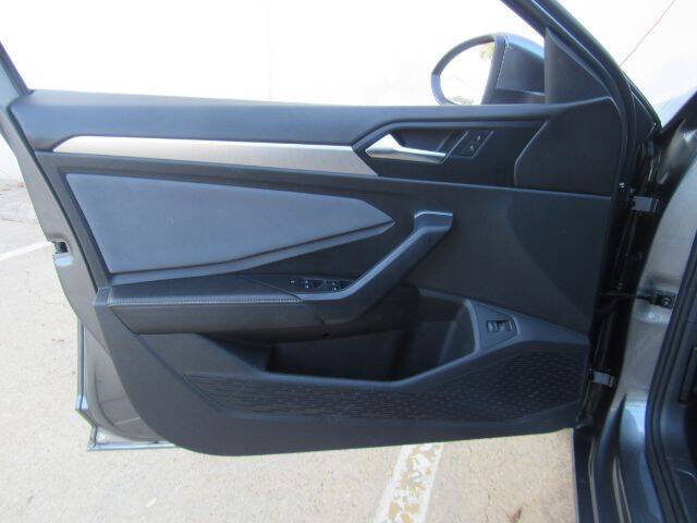 2025 Volkswagen Jetta SE