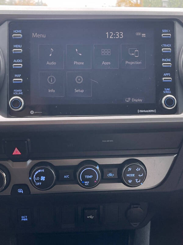 2020 Toyota Tacoma SR5 V6