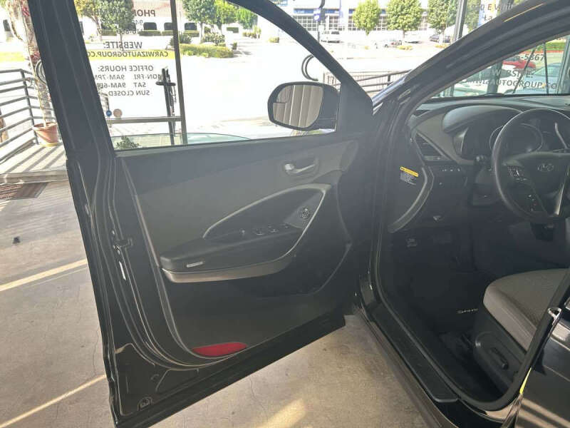 2016 Hyundai Santa Fe SE