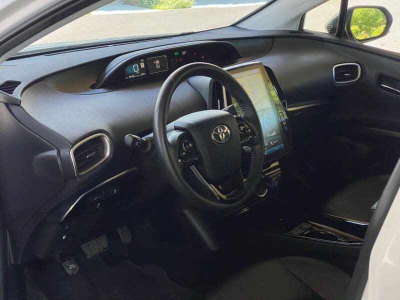 2022 Toyota Prius Prime XLE photo 10