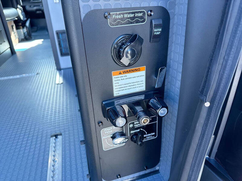 2025 Mercedes-Benz Sprinter