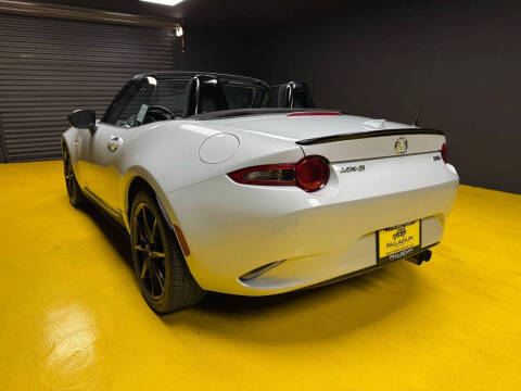 2016 Mazda MX-5 Miata Club